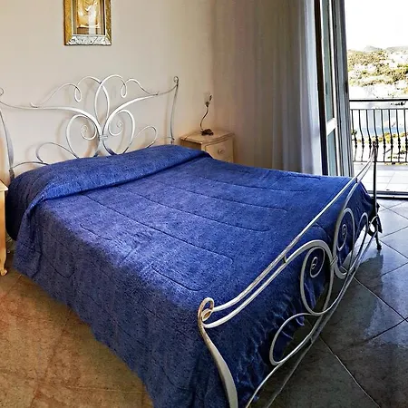 Maridea - La Terrazza Apartamento Ponza